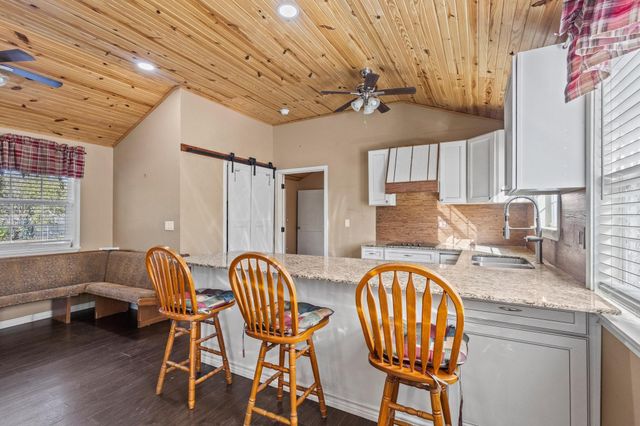 105 Reich Street, Bonham, TX 75418