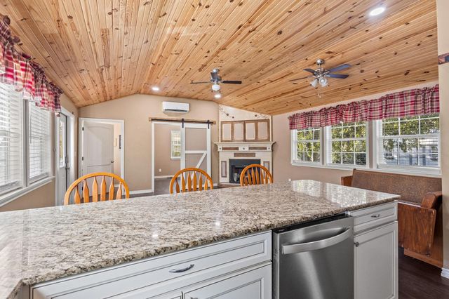 105 Reich Street, Bonham, TX 75418