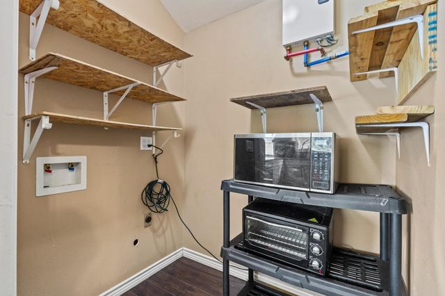 105 Reich Street, Bonham, TX 75418