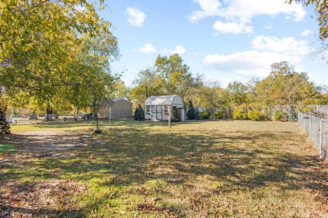 105 Reich Street, Bonham, TX 75418