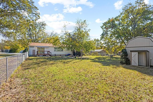 105 Reich Street, Bonham, TX 75418