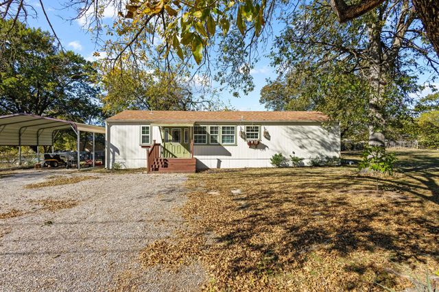 105 Reich Street, Bonham, TX 75418