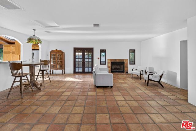 33201 Barber Road, Santa Clarita, CA 91390
