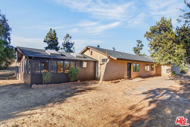 33201 Barber Road, Santa Clarita, CA 91390