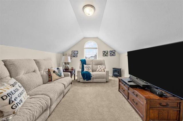 6956 Texas Boulevard, Thomasville, NC 27360