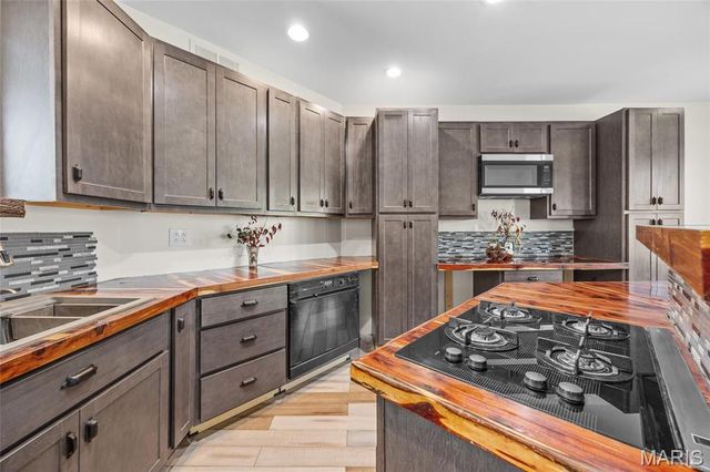 11336 Choctaw Circle, Ste Genevieve, MO 63670