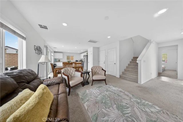 7360 Flagstone, Fontana, CA 92336