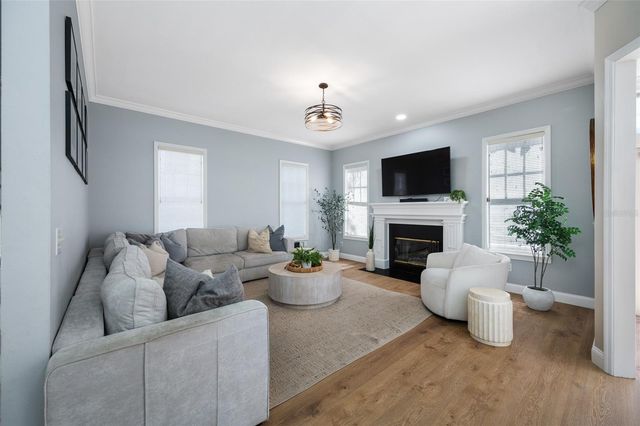 2808 SOUTHPOINTE LANE, Tampa, FL 33611