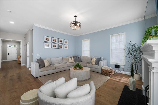 2808 SOUTHPOINTE LANE, Tampa, FL 33611