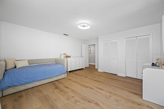 2808 SOUTHPOINTE LANE, Tampa, FL 33611