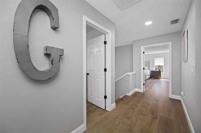 2808 SOUTHPOINTE LANE, Tampa, FL 33611