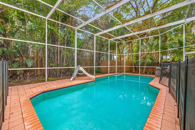 2808 SOUTHPOINTE LANE, Tampa, FL 33611