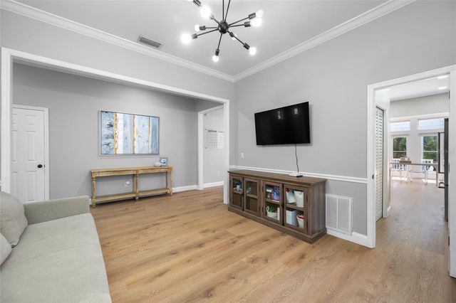 2808 SOUTHPOINTE LANE, Tampa, FL 33611