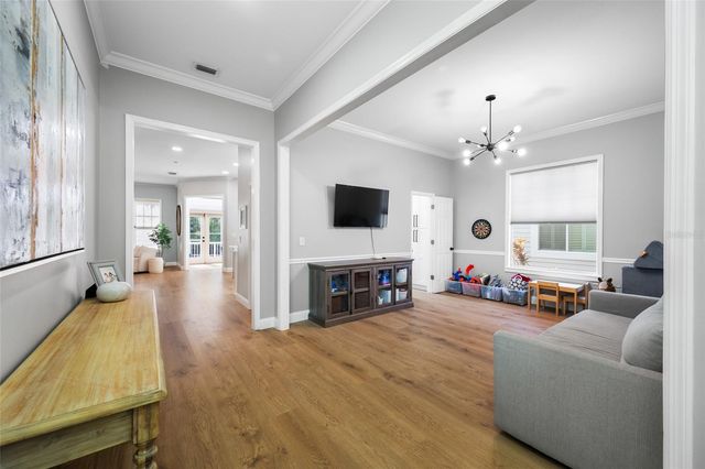 2808 SOUTHPOINTE LANE, Tampa, FL 33611