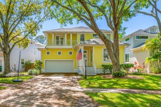 2808 SOUTHPOINTE LANE, Tampa, FL 33611