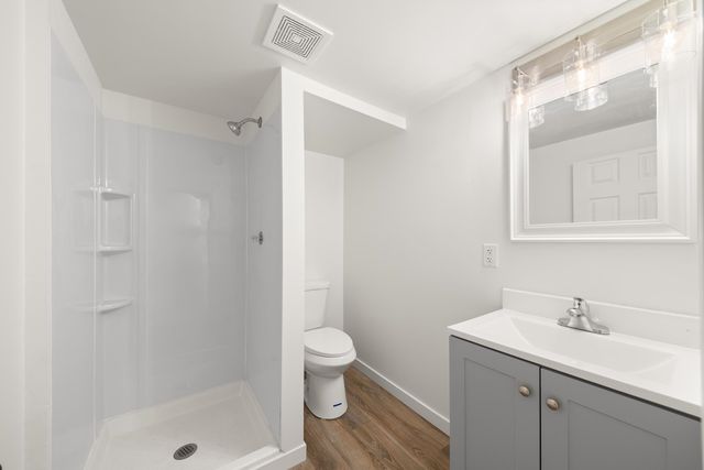 2817 N Stone St, Spokane, WA 99207