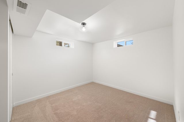 2817 N Stone St, Spokane, WA 99207