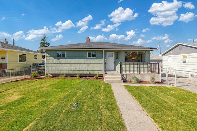 2817 N Stone St, Spokane, WA 99207