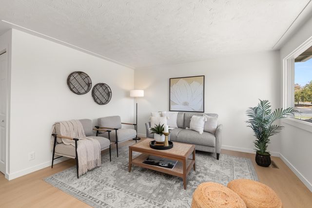 2817 N Stone St, Spokane, WA 99207