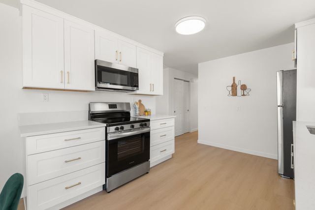 2817 N Stone St, Spokane, WA 99207