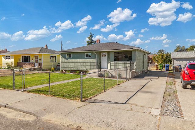 2817 N Stone St, Spokane, WA 99207
