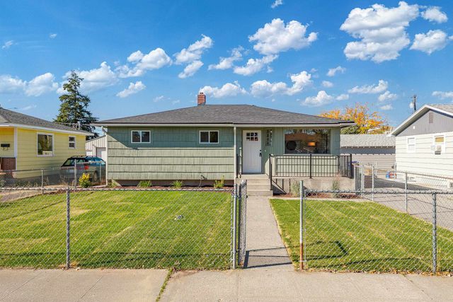 2817 N Stone St, Spokane, WA 99207