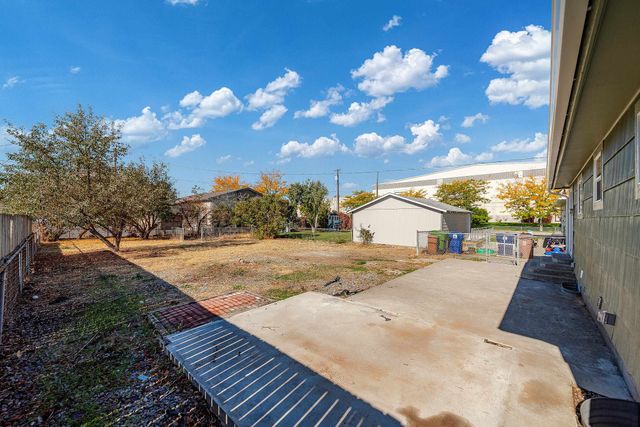 2817 N Stone St, Spokane, WA 99207