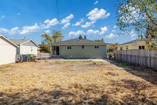 2817 N Stone St, Spokane, WA 99207