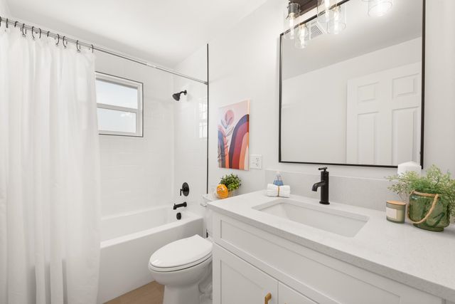 2817 N Stone St, Spokane, WA 99207