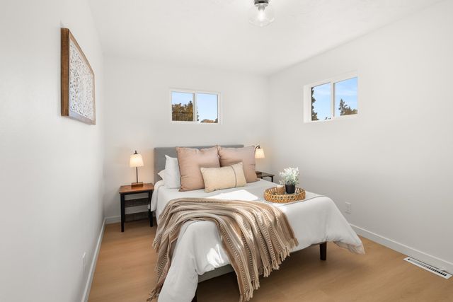 2817 N Stone St, Spokane, WA 99207