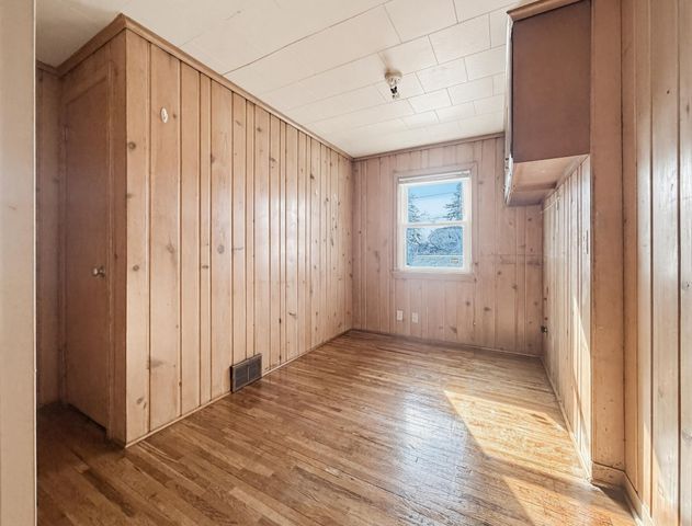 742 Nebraska Avenue E, Saint Paul, MN 55106