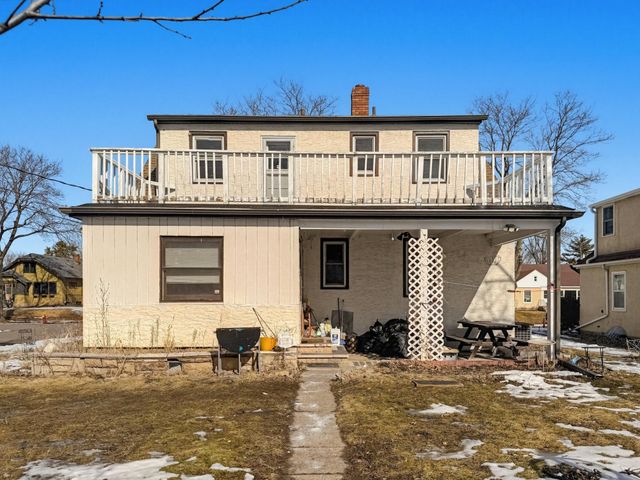 742 Nebraska Avenue E, Saint Paul, MN 55106