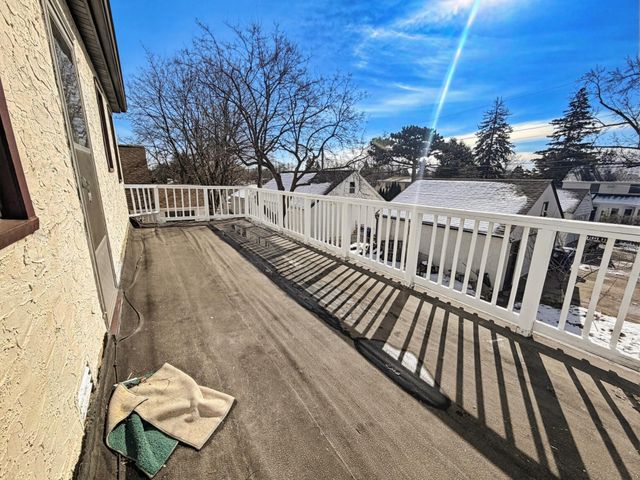 742 Nebraska Avenue E, Saint Paul, MN 55106