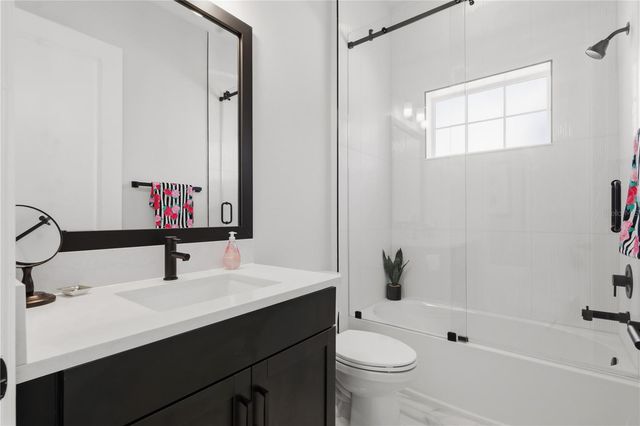 11008 RUSTIC TIMBER LOOP, San Antonio, FL 33576