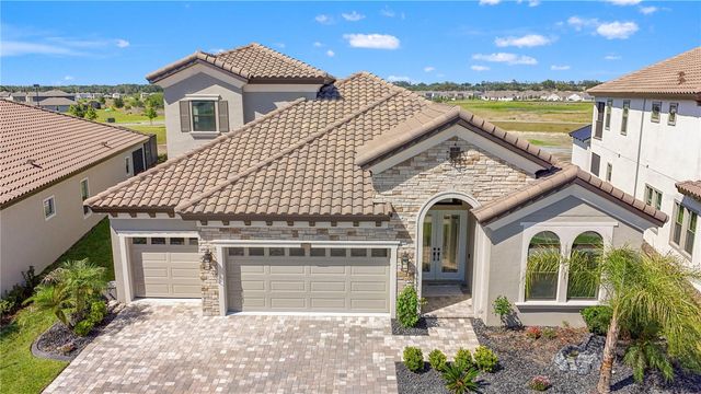 11008 RUSTIC TIMBER LOOP, San Antonio, FL 33576