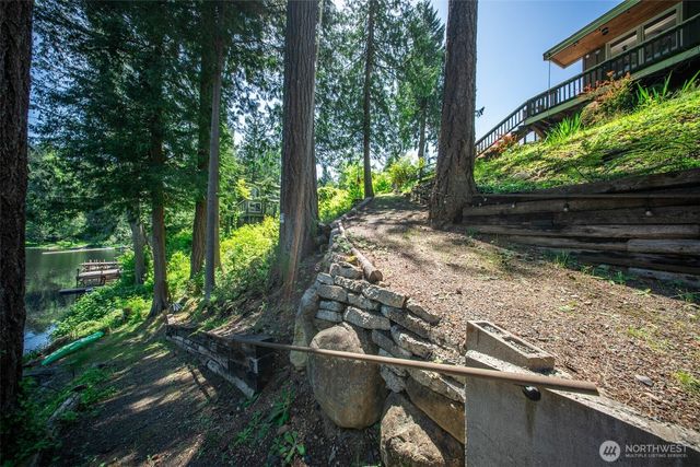 37418 W Lake Walker Drive SE, Enumclaw, WA 98022