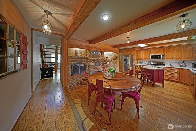 37418 W Lake Walker Drive SE, Enumclaw, WA 98022