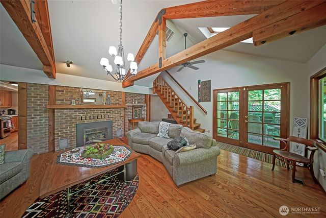 37418 W Lake Walker Drive SE, Enumclaw, WA 98022