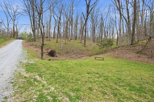 122 Timber Hills Rd, Hendersonville, TN 37075