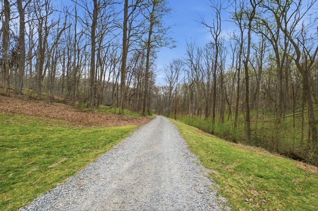 122 Timber Hills Rd, Hendersonville, TN 37075