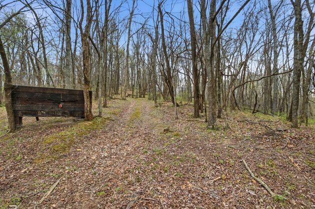 122 Timber Hills Rd, Hendersonville, TN 37075