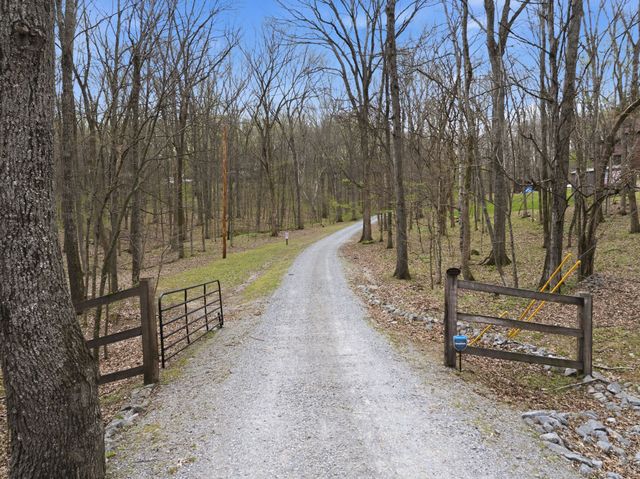 122 Timber Hills Rd, Hendersonville, TN 37075