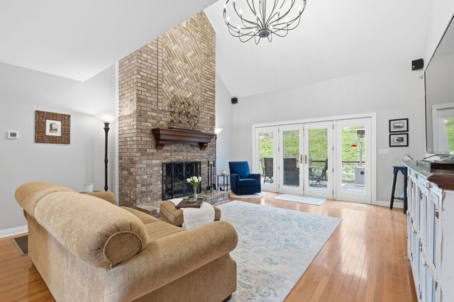 122 Timber Hills Rd, Hendersonville, TN 37075