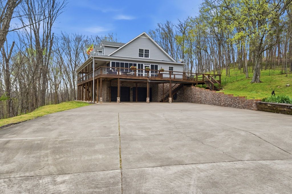 122 Timber Hills Rd, Hendersonville, TN 37075