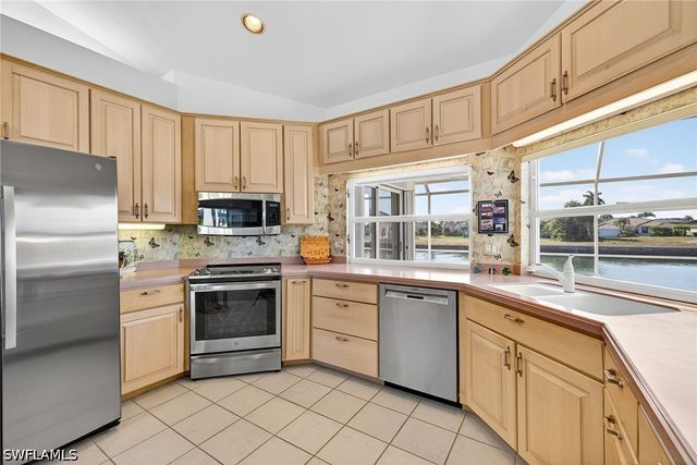 489 Adirondack CT, Marco Island, FL 34145