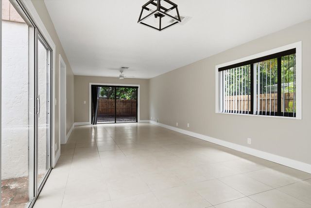 581 NW 47TH Avenue, Delray Beach, FL 33445