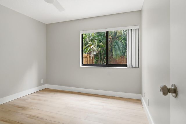 581 NW 47TH Avenue, Delray Beach, FL 33445