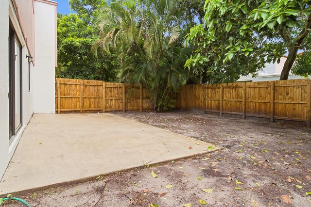 581 NW 47TH Avenue, Delray Beach, FL 33445