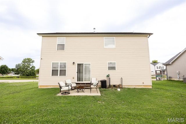 114 Wilson Creek Drive, Shiloh, IL 62221