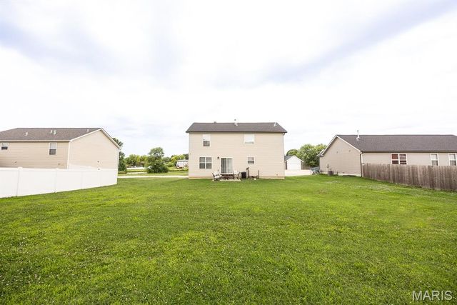 114 Wilson Creek Drive, Shiloh, IL 62221